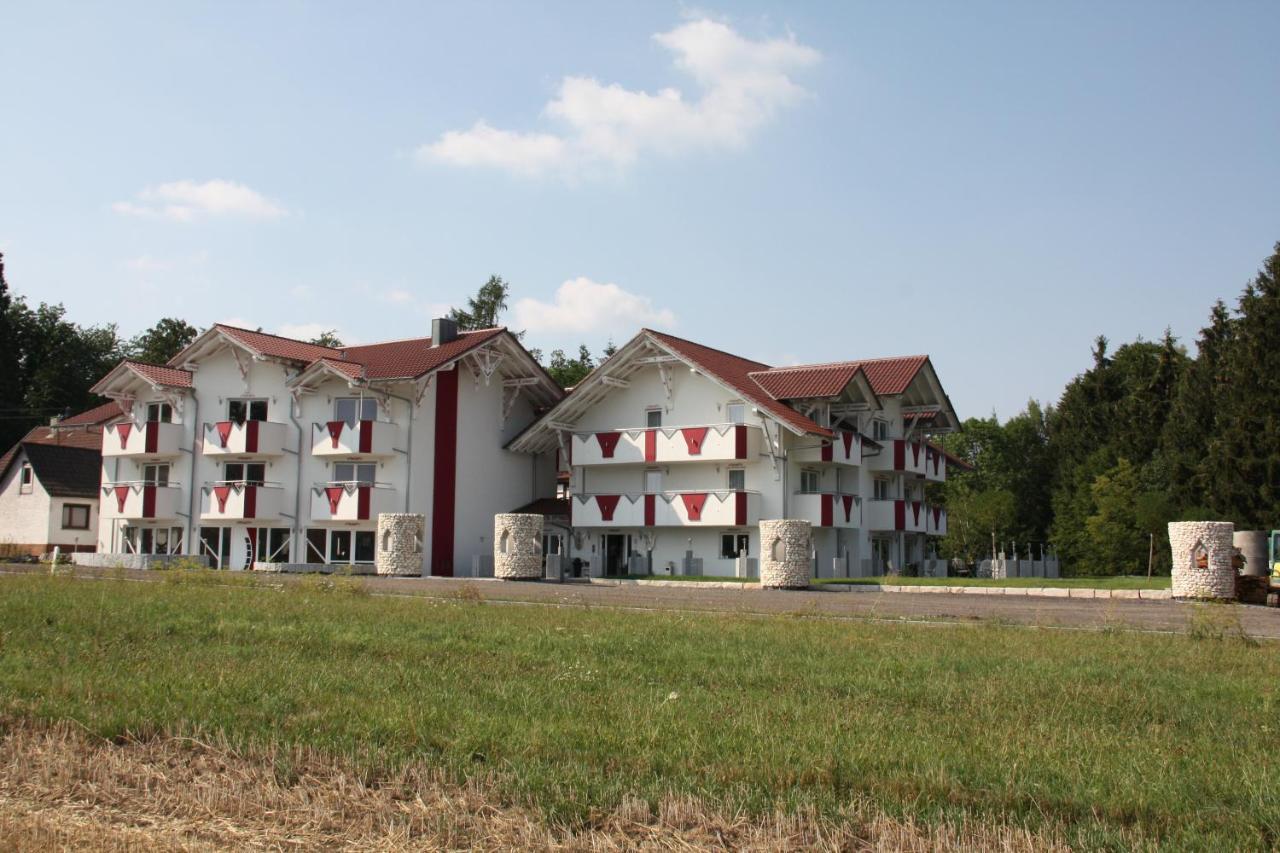Aparthotel Zum Kreuzritter Wuestenrot Exteriér fotografie