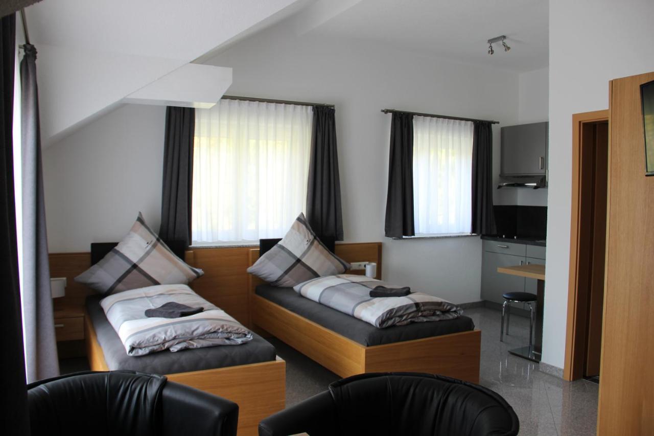 Aparthotel Zum Kreuzritter Wuestenrot Exteriér fotografie
